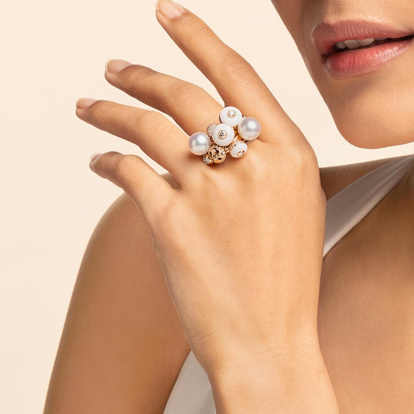 Poetry in Motion Symphony Blanche Ring