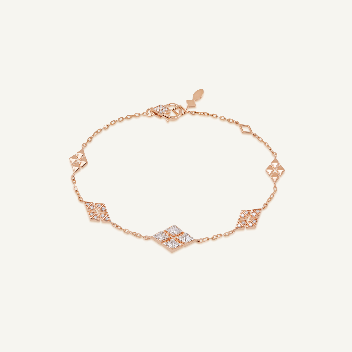 Limitless Motif Loose Bracelet